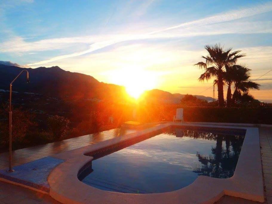 Countryside Private Apartment With Pool & Sea View Torrox Esterno foto